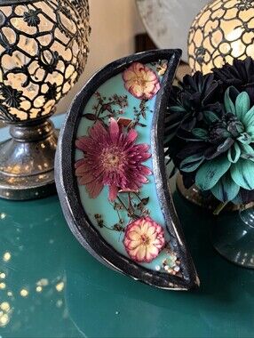 Hand Crafted , Wicked Worthy Wax, The Poison Garden Moon Candle